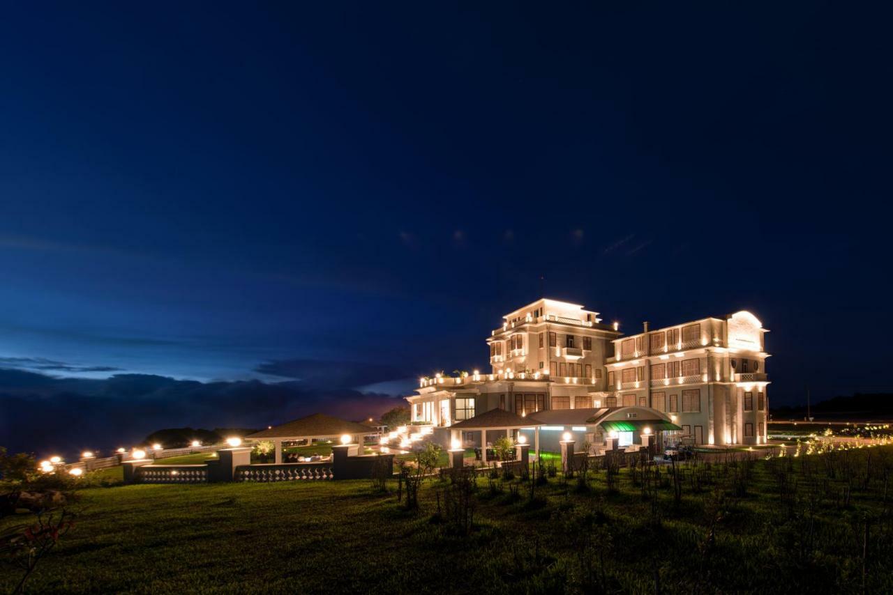Le Bokor Palace Kampot Eksteriør bilde