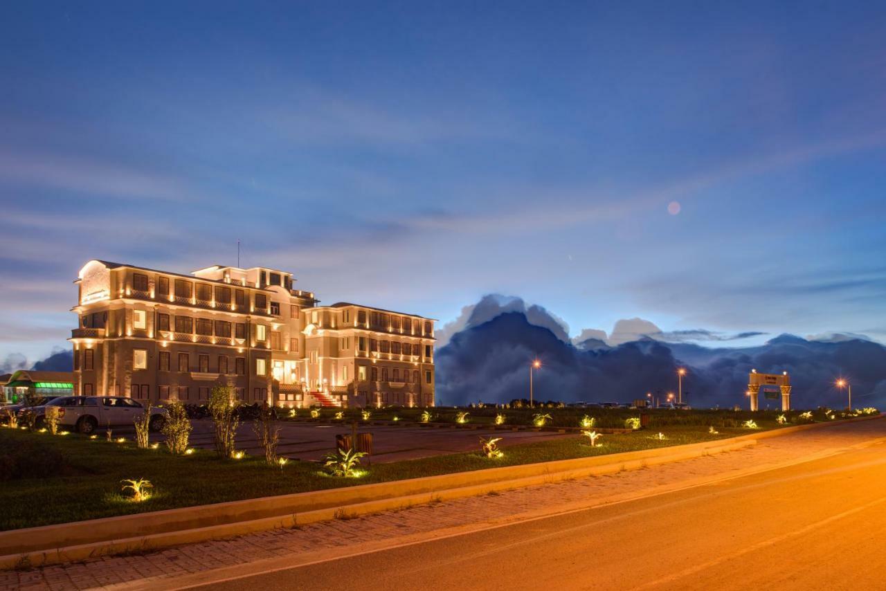Le Bokor Palace Kampot Eksteriør bilde